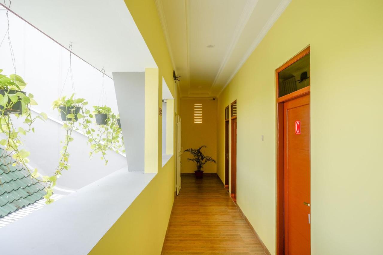 Reddoorz Near Rita Supermall Purwokerto 2 Exterior photo