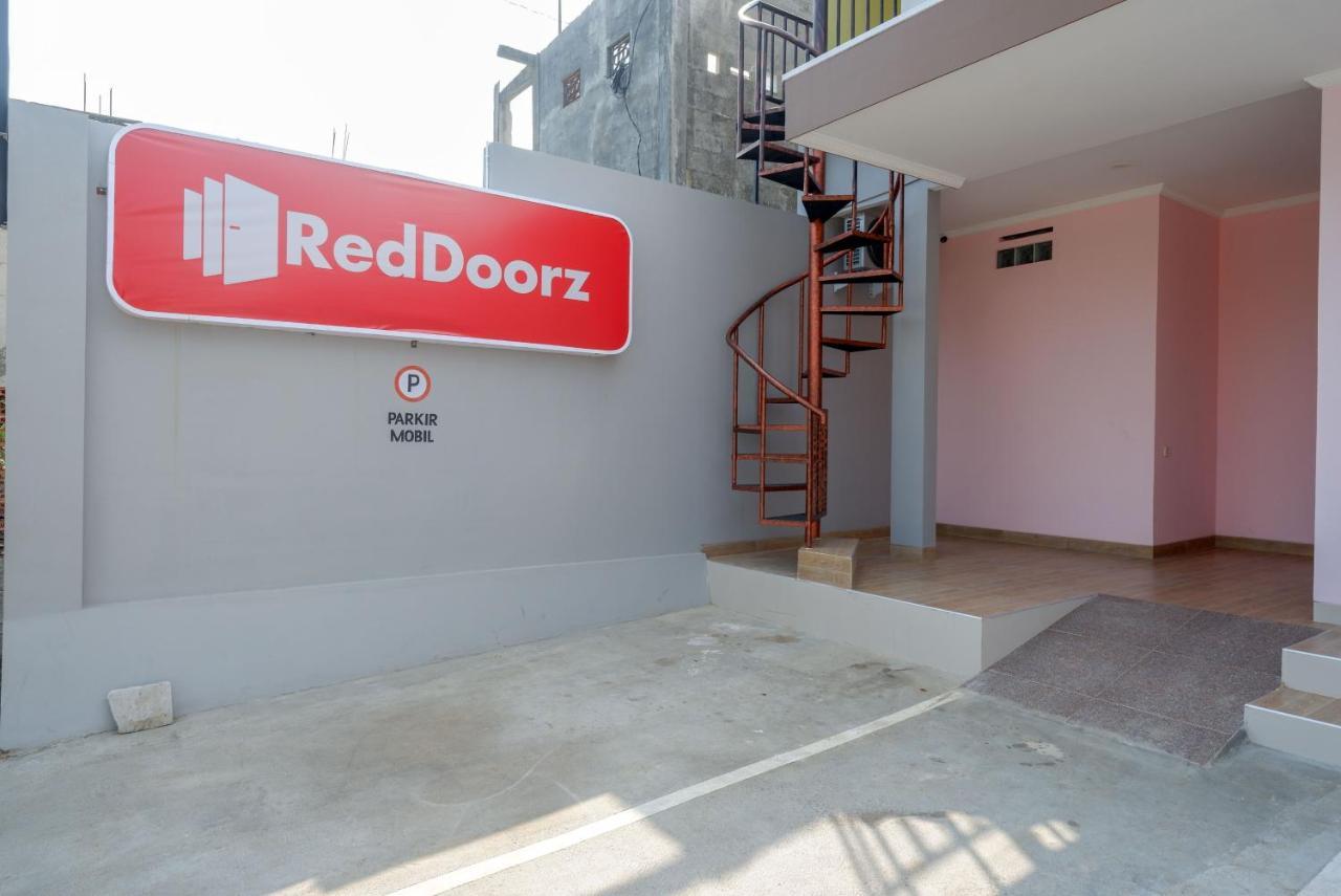 Reddoorz Near Rita Supermall Purwokerto 2 Exterior photo